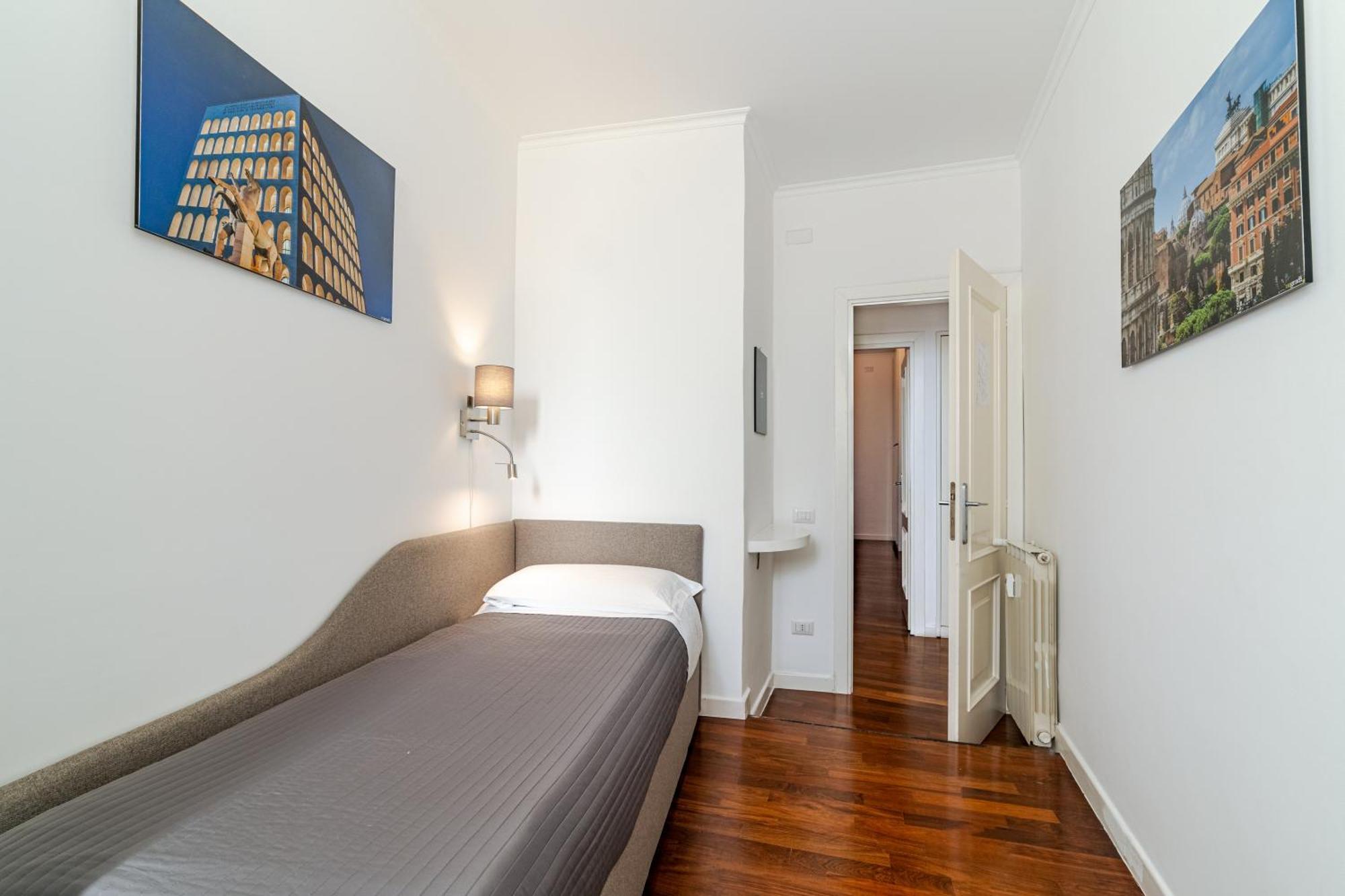 Saint Peter House Station Apartment โรม ภายนอก รูปภาพ